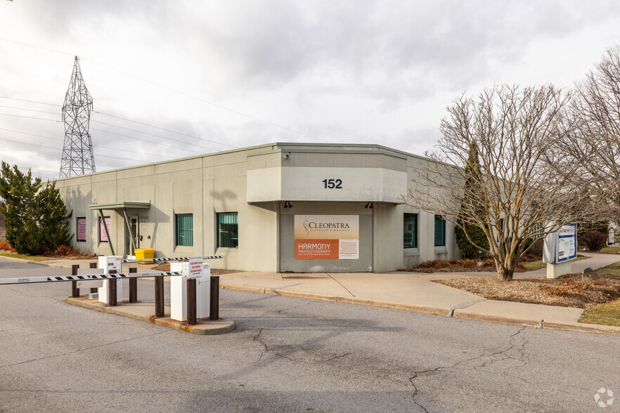152 Cleopatra Dr, Ottawa, ON à louer - Photo principale – Image 1 sur 6
