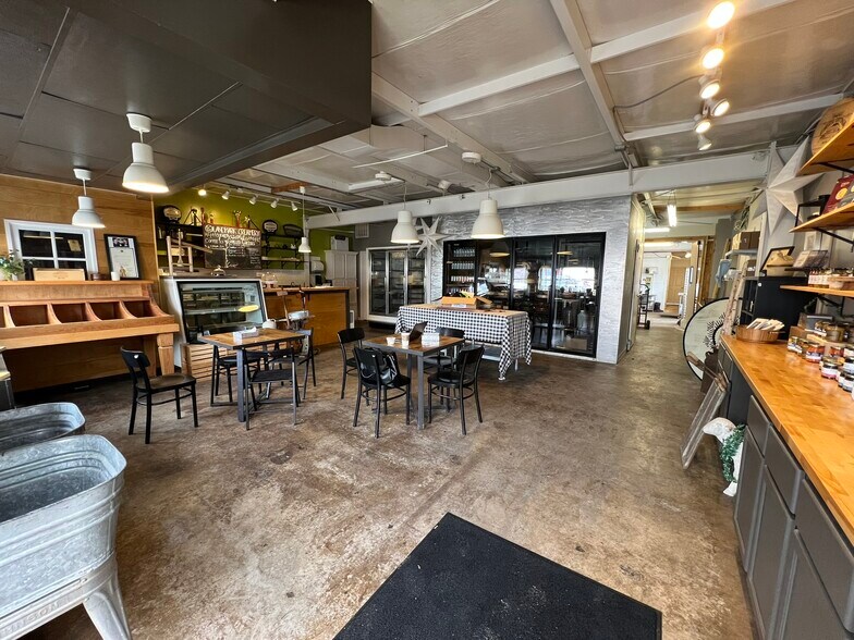 6895 Paoli Rd, Belleville, WI à louer - Photo intérieure – Image 3 sur 22