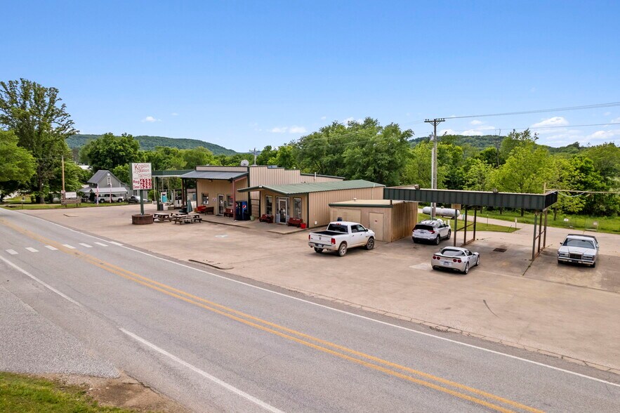 5283 Arkansas 21, Huntsville, AR à vendre - Photo de l’immeuble – Image 2 sur 28
