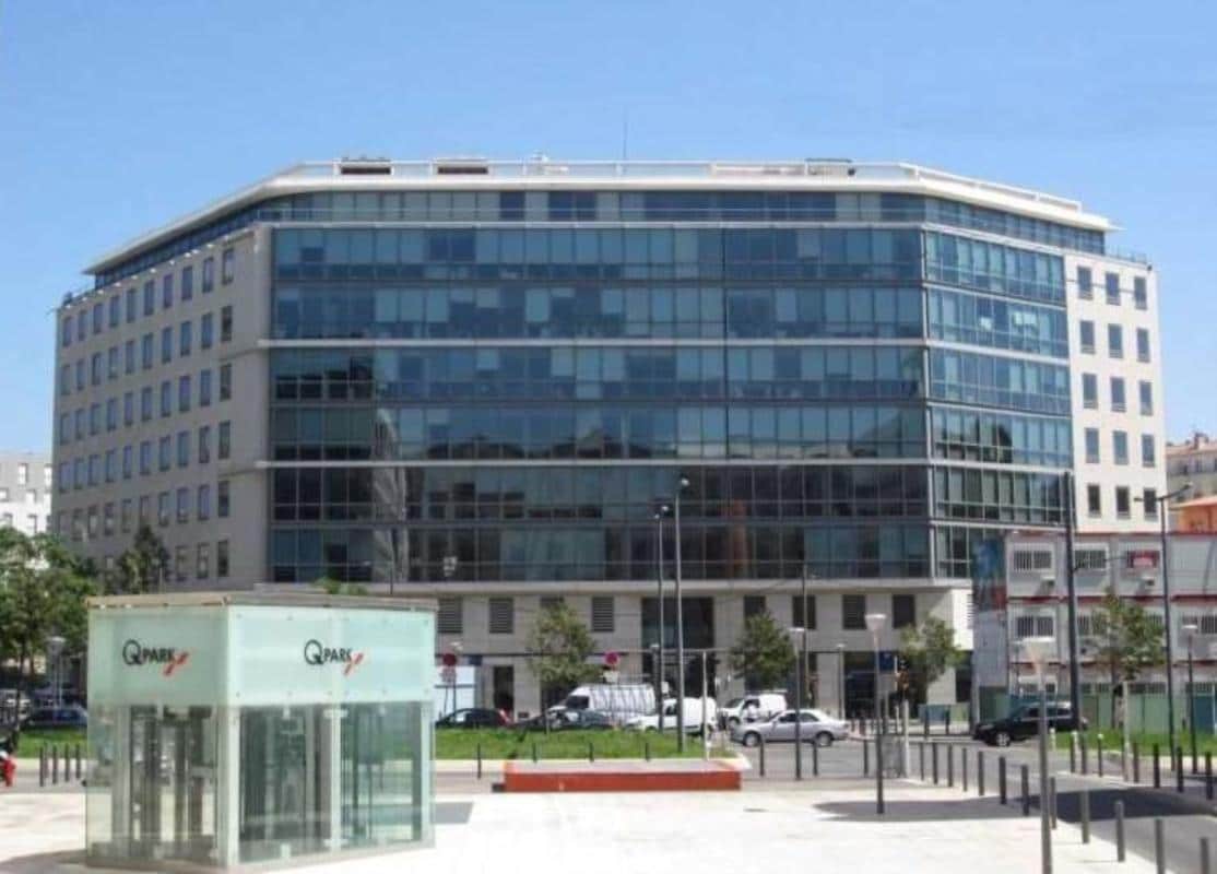 2-4 Place Laurent D'Arvieux, Marseille à louer Photo de l’immeuble– Image 1 sur 3