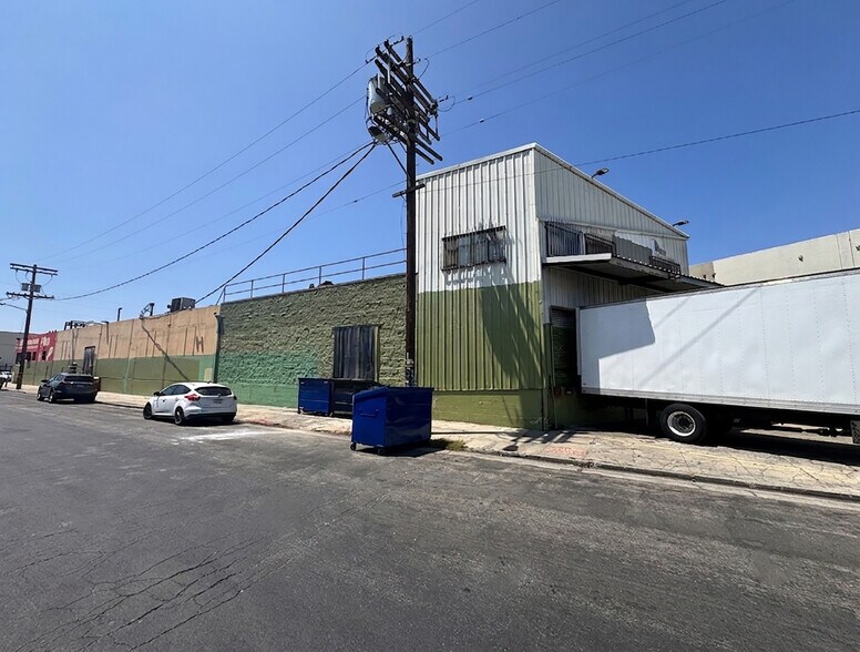 1000 Lawrence St, Los Angeles, CA à vendre - Photo de l’immeuble – Image 3 sur 24