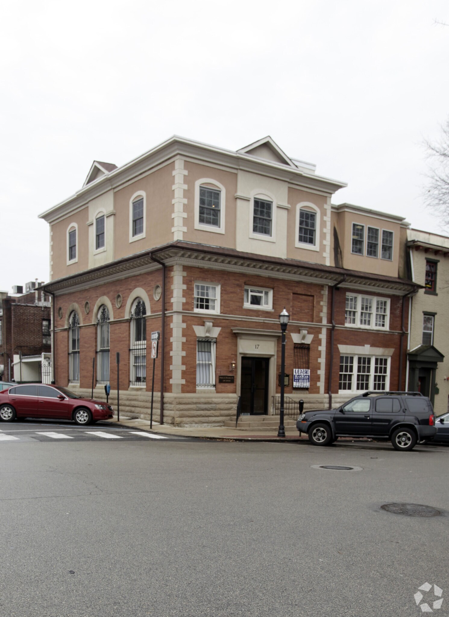 17 Veterans Sq, Media, PA à vendre Photo principale– Image 1 sur 7