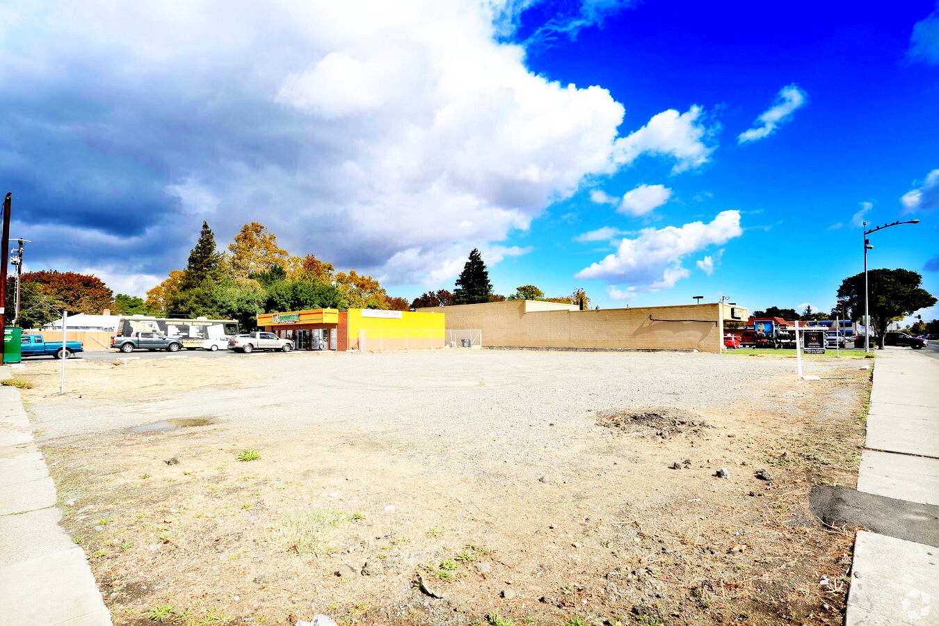 1348 W Texas St, Fairfield, CA à vendre Photo principale– Image 1 sur 6