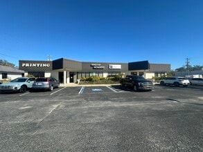 105 N Falkenburg Rd, Tampa, FL à louer Photo intérieure– Image 1 sur 2