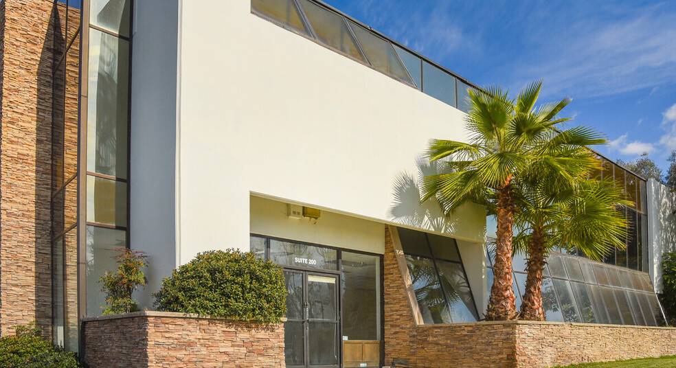 3 Oldfield, Irvine, CA à vendre - Photo de l’immeuble – Image 2 sur 3