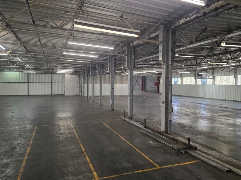 Local d'activités dans Sarreguemines à vendre - Photo de l’immeuble – Image 3 sur 13