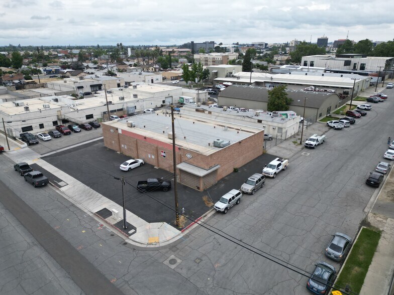 1931 V St, Bakersfield, CA à vendre - Photo de l’immeuble – Image 1 sur 5