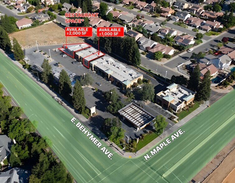 10063-10085 N Maple Ave, Fresno, CA à louer - Photo de l’immeuble – Image 1 sur 5
