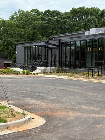 255 Homer St, Commerce, GA à louer - Photo de l’immeuble – Image 3 sur 14
