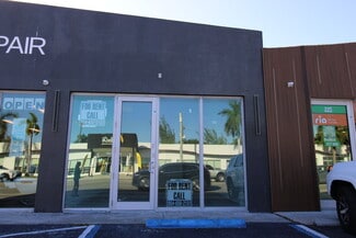 Plus de détails pour 219-225 N Federal Hwy, Hallandale Beach, FL - Local commercial à louer