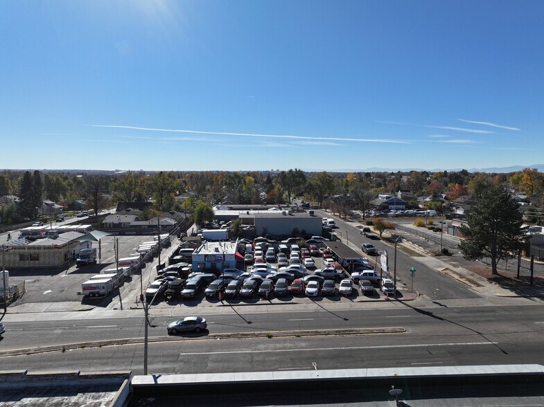 8100 E Colfax Ave, Denver, CO à vendre - Photo de l’immeuble – Image 3 sur 13