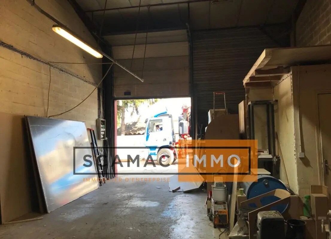 Industriel/Logistique dans Stains à louer Photo intérieure– Image 1 sur 7