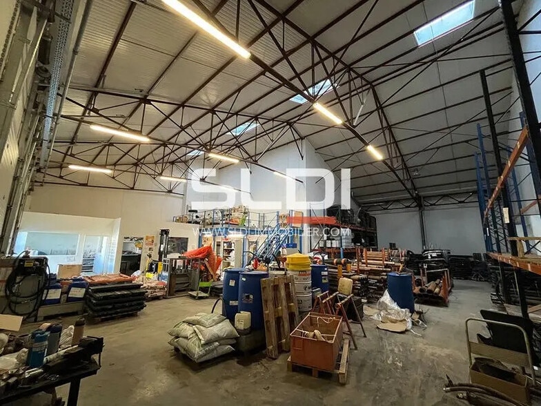 Bureau dans Vaulx-en-Velin à louer - Photo intérieure – Image 3 sur 9