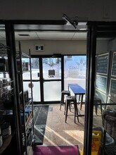 1023-1031 Teron Rd, Ottawa, ON à louer Hall d’entrée– Image 1 sur 3