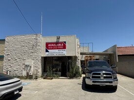 18327 Napa St, Northridge CA - immobilier d'entreprise