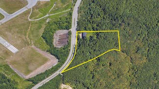 Plus de détails pour 170 Goddard Memorial Dr, Worcester, MA - Local d’activités à vendre