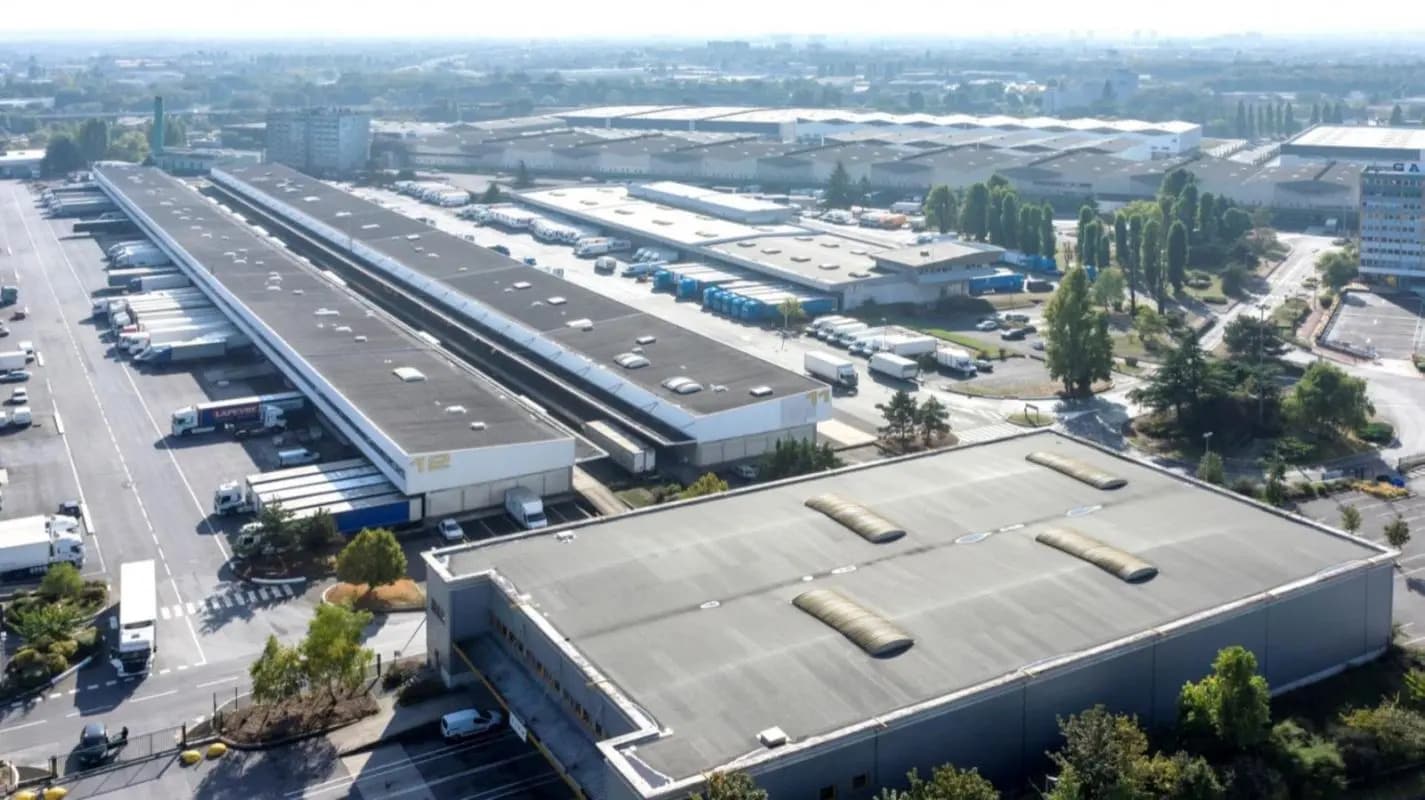 Industriel/Logistique dans Aulnay-sous-Bois à louer Photo de l’immeuble– Image 1 sur 6