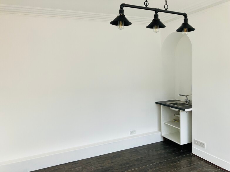 42 Broomhill Rd, Aberdeen à louer - Photo de l’immeuble – Image 2 sur 4