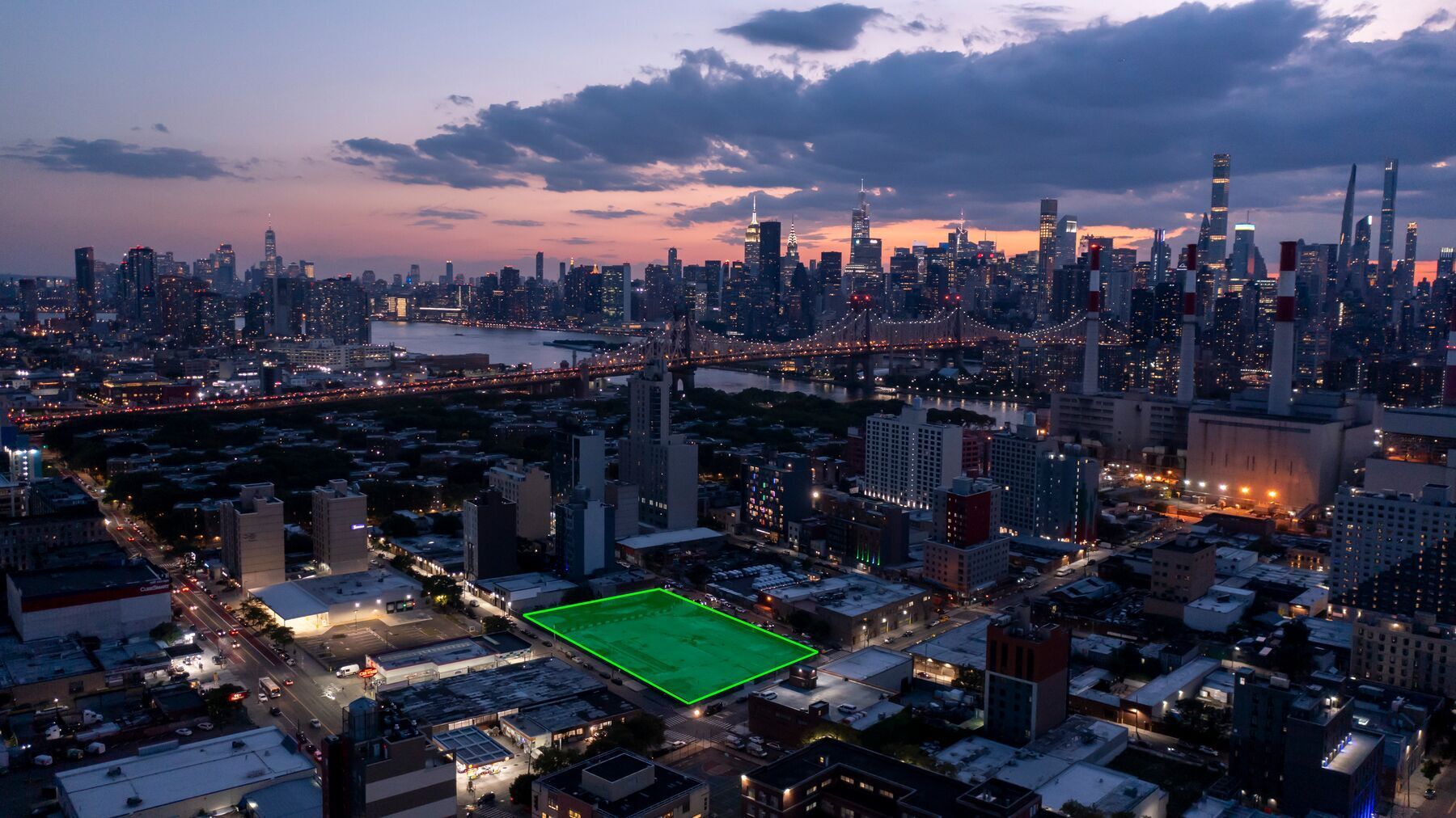 12-18 38th Ave, Long Island City, NY à louer Photo principale– Image 1 sur 3