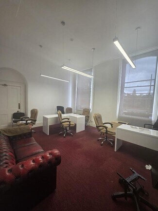 Plus de détails pour 127-129 Mile End Rd, Londres - Bureau à louer