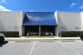 7602-7644 15th St E, Sarasota, FL à louer Photo intérieure– Image 1 sur 10