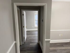 1290 Kennestone Cir, Marietta, GA à louer Photo intérieure– Image 2 sur 6