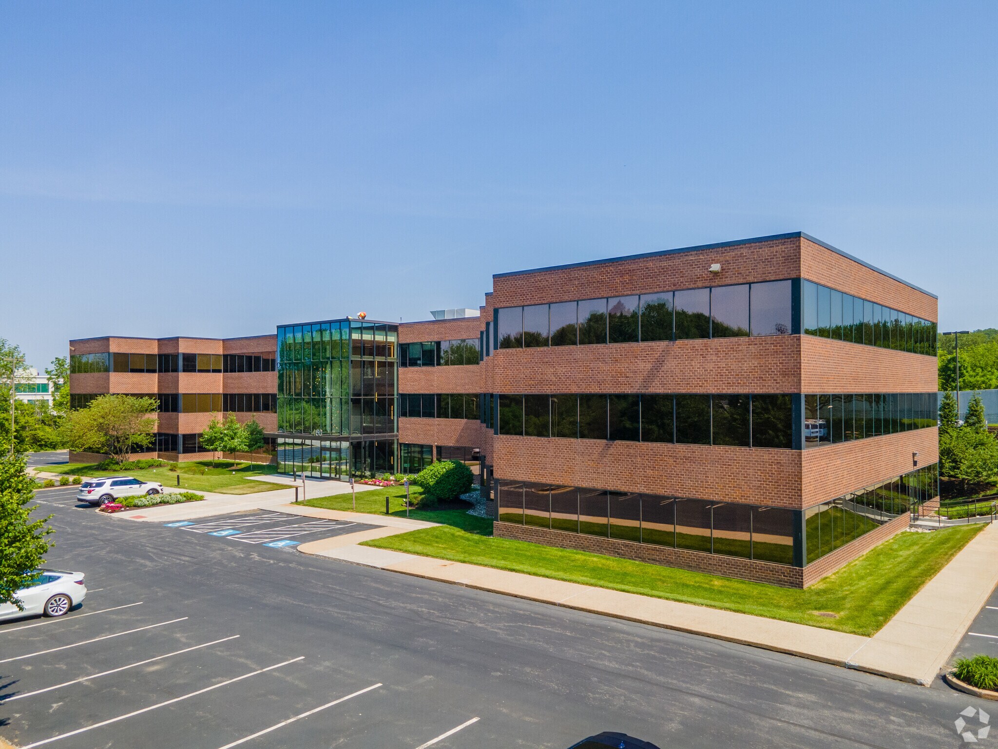 460 E Swedesford Rd, Wayne, PA à louer Photo de l’immeuble– Image 1 sur 6