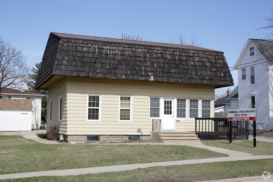 742 8th Ave, Marion, IA à vendre - Photo principale – Image 1 sur 3