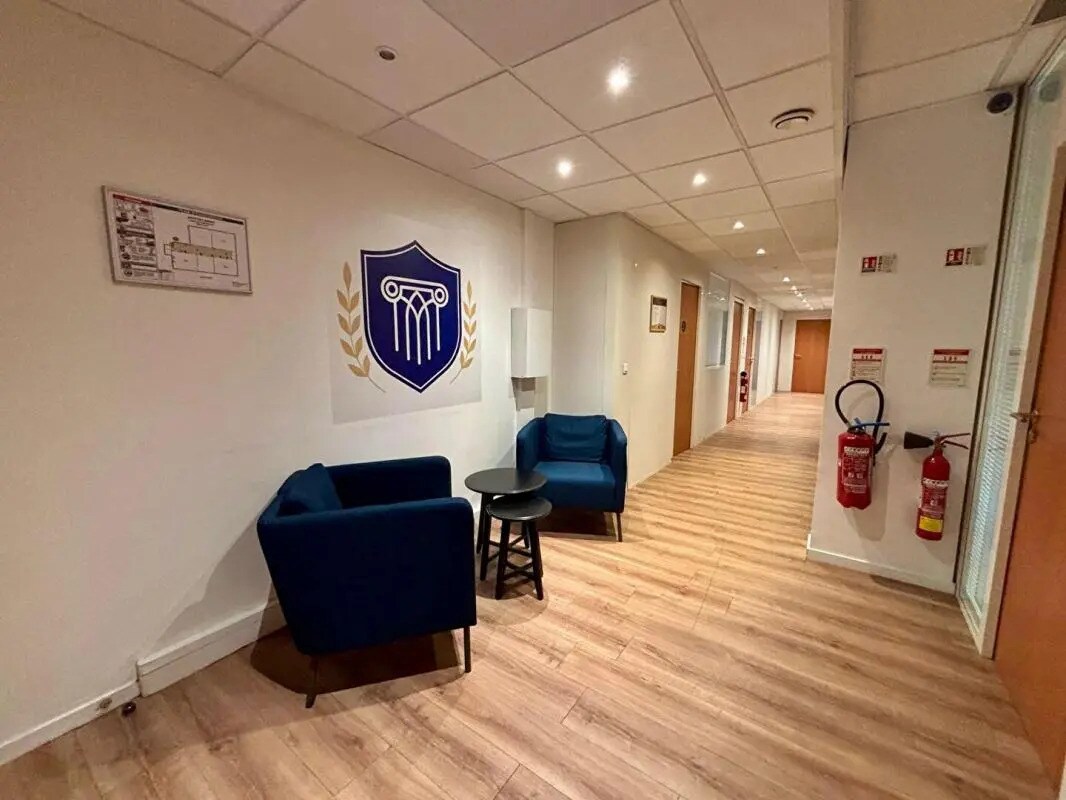 Bureau dans Lyon à vendre Hall d’entrée– Image 1 sur 7