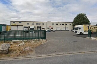 Plus de détails pour Local d'activités à louer