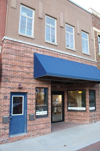 Plus de détails pour 305 E Main St, Ottumwa, IA - Local commercial à vendre