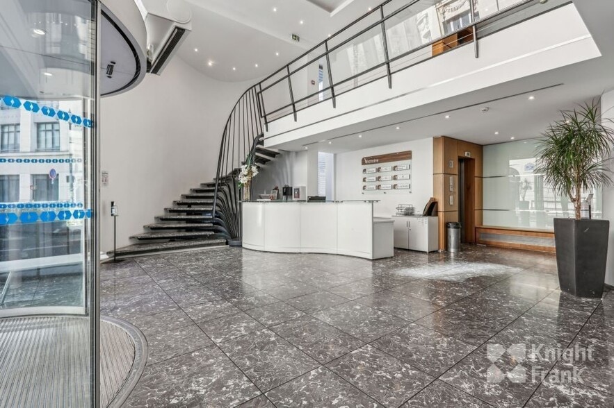 37 Rue De La Victoire, Paris à louer - Hall d’entrée – Image 3 sur 17