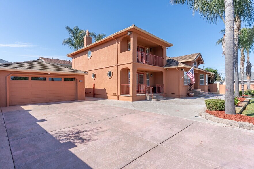 37241 Olive St, Newark, CA à vendre - Photo de l’immeuble – Image 2 sur 36