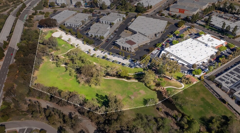 1755 La Costa Meadows Dr, San Marcos, CA à vendre - Aérien – Image 2 sur 13
