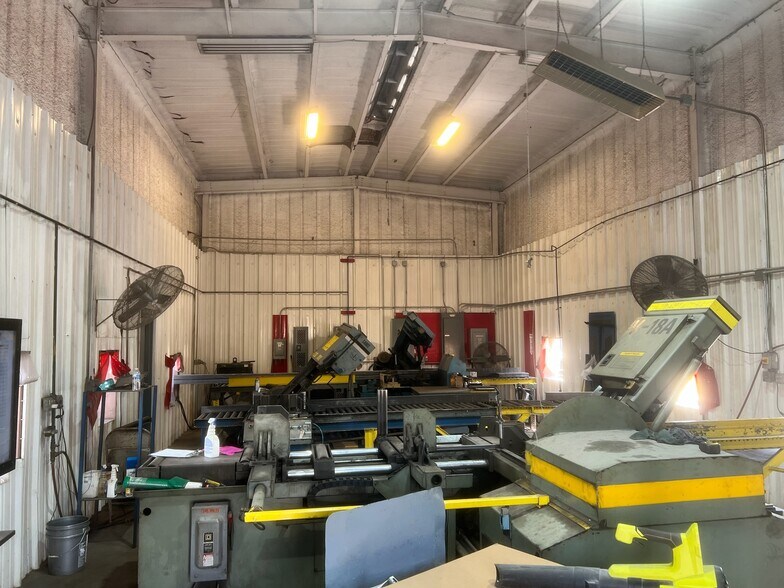 1200 Lawson Rd, Saginaw, TX à vendre - Photo intérieure – Image 2 sur 2