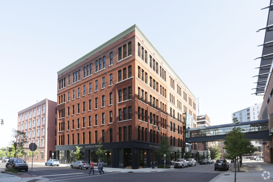25 Ottawa Ave SW, Grand Rapids, MI à louer - Photo de l’immeuble – Image 3 sur 18