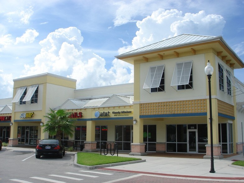 1395 SW Martin Hwy, Palm City, FL à louer - Photo de l’immeuble – Image 2 sur 4