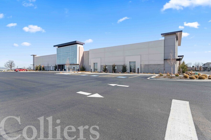 1406 N Galleria Dr, Nampa, ID à vendre - Photo de l’immeuble – Image 3 sur 7