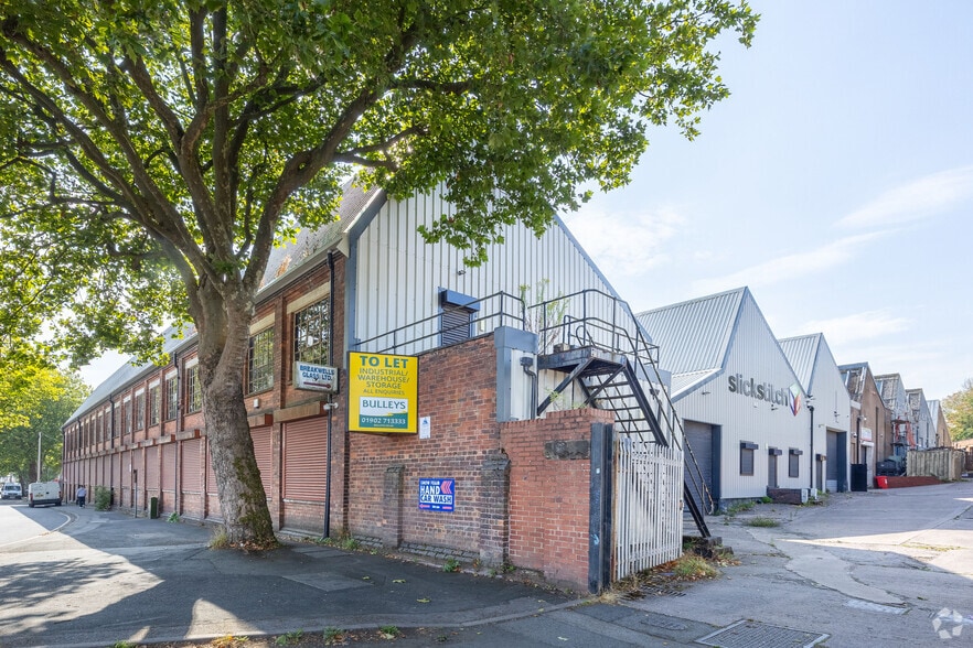 Marston Rd, Wolverhampton à louer - Photo principale – Image 1 sur 2