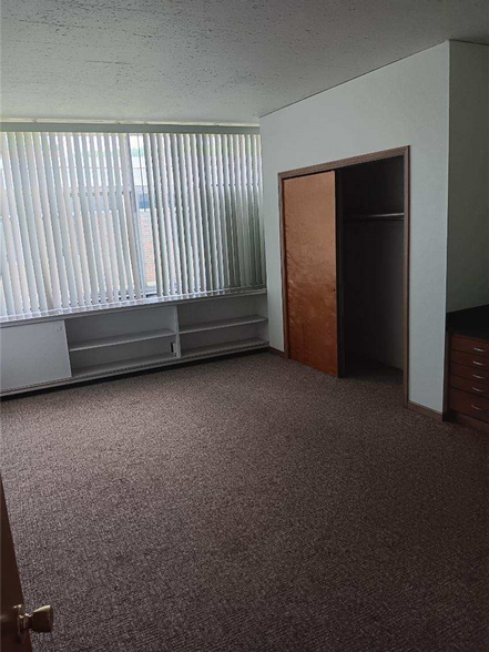 25 1st St, Camillus, NY à vendre - Photo de l’immeuble – Image 2 sur 4