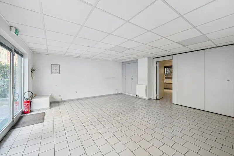 Bureau dans Paris à louer - Photo de l’immeuble – Image 3 sur 9