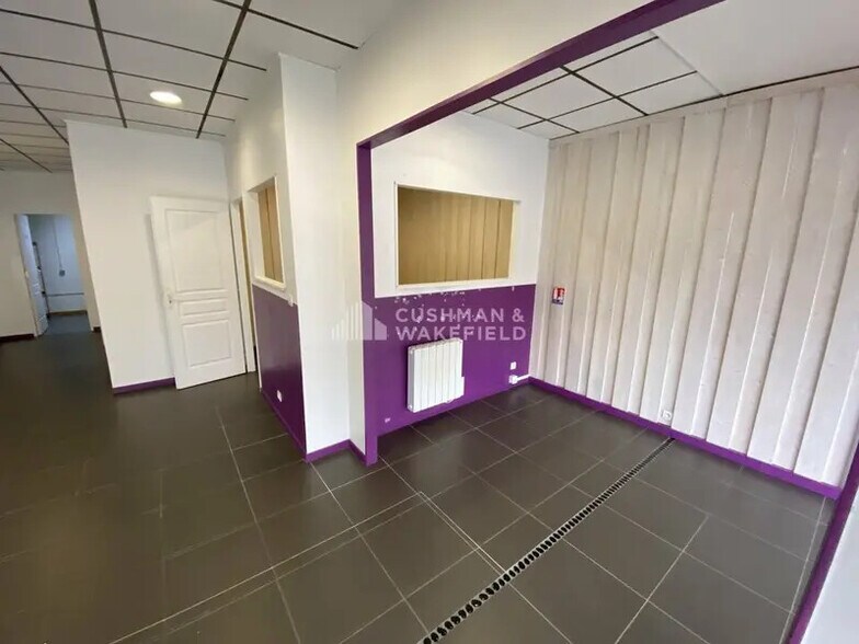 Local commercial dans Bruges à louer - Photo intérieure – Image 3 sur 10