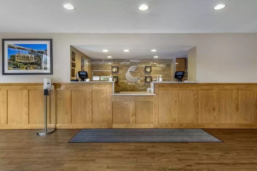 411 McKnight Ave NW, Albuquerque, NM à vendre - Photo de l’immeuble – Image 2 sur 16