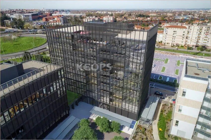 Bureau dans Toulouse à louer - Photo de l’immeuble – Image 1 sur 13