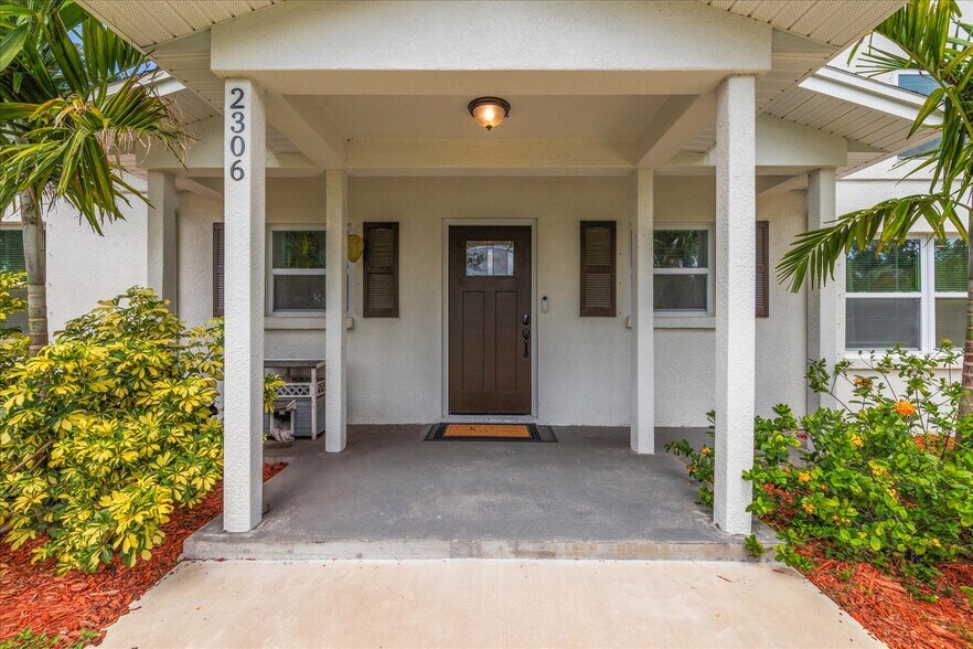 2306 Cheryl Rd, Largo, FL à vendre - Photo de l’immeuble – Image 2 sur 22