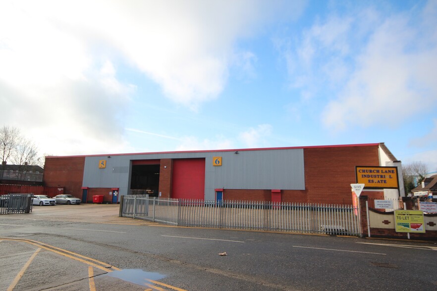 Church Ln, West Bromwich à louer - Photo de l’immeuble – Image 1 sur 8