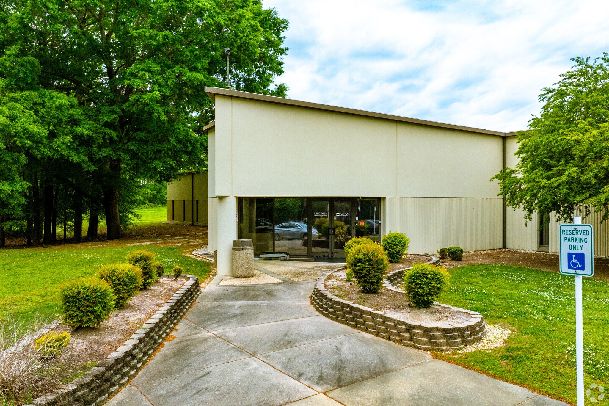 951 Wendell Blvd, Wendell, NC à louer Photo de l’immeuble– Image 1 sur 28
