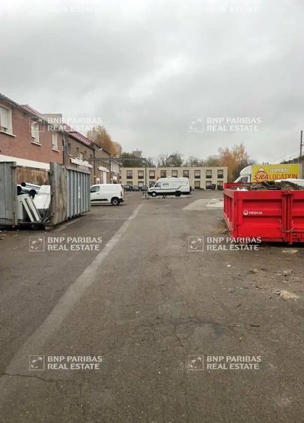 Plus de détails pour Local d’activités à vendre