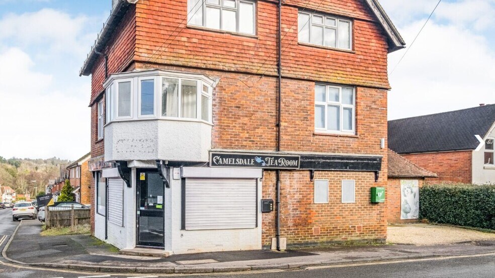 126 Camelsdale Rd, Haslemere à vendre - Photo de l’immeuble – Image 2 sur 7