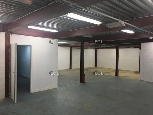 Plus de détails pour 2 Avenue Du Montboulon, Saint-Soupplets - Local d'activités à louer